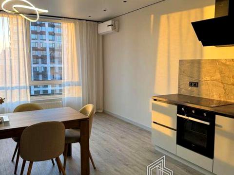 квартира за адресою Олександра Олеся вул., 9-А