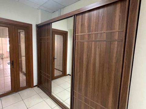 комерційна за адресою Фролівська вул., 1/6