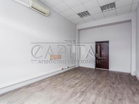 коммерческая по адресу Василя Макуха ул. (Івана Шевцова), 1