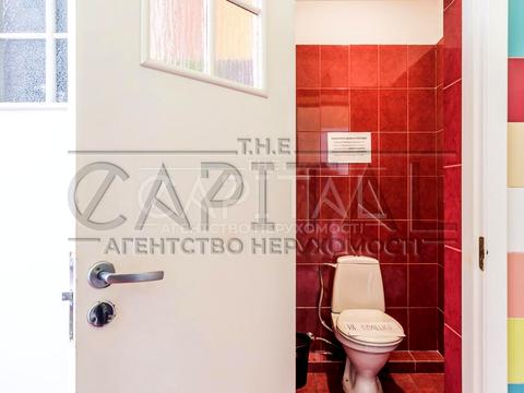 коммерческая по адресу Василя Макуха ул. (Івана Шевцова), 1