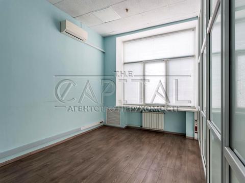 коммерческая по адресу Василя Макуха ул. (Івана Шевцова), 1