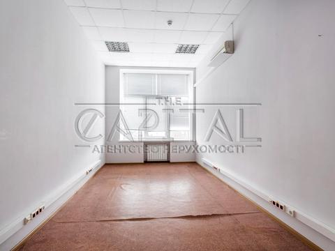 коммерческая по адресу Василя Макуха ул. (Івана Шевцова), 1