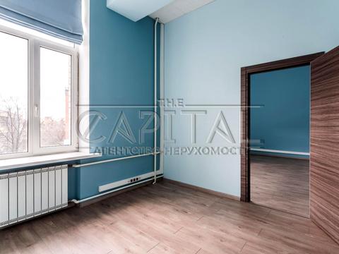 коммерческая по адресу Василя Макуха ул. (Івана Шевцова), 1