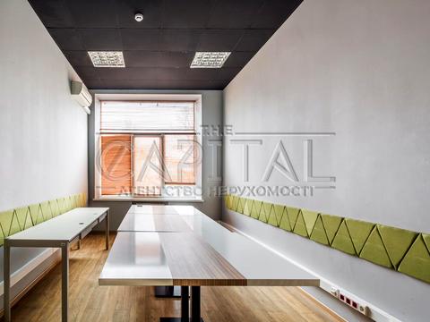 коммерческая по адресу Василя Макуха ул. (Івана Шевцова), 1