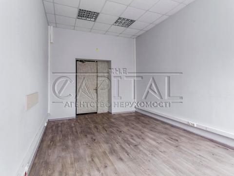 коммерческая по адресу Василя Макуха ул. (Івана Шевцова), 1