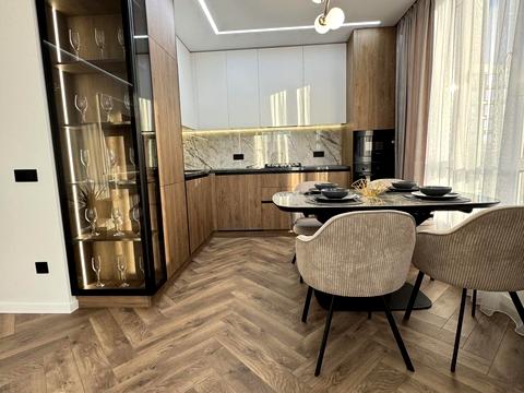 квартира за адресою Тичини вул., 65