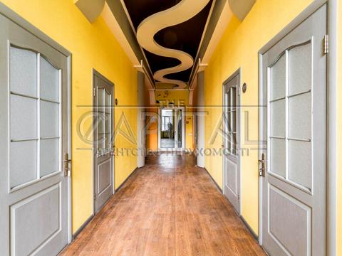 коммерческая по адресу Василя Макуха ул. (Івана Шевцова), 1