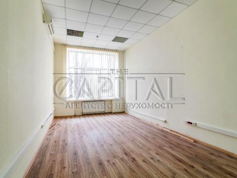 коммерческая по адресу Василя Макуха ул. (Івана Шевцова), 1