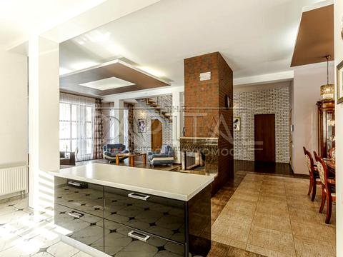 будинок за адресою Радистів вул.