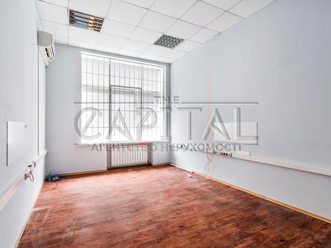 коммерческая по адресу Василя Макуха ул. (Івана Шевцова), 1