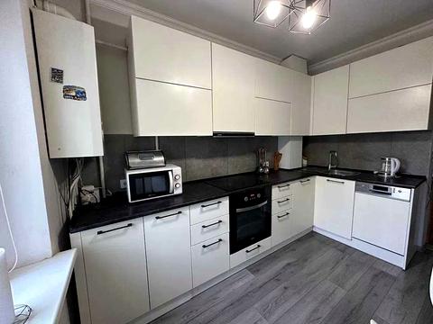 квартира по адресу Василия Симоненко ул., 5