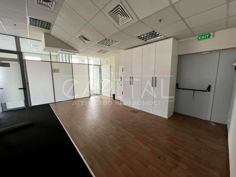 коммерческая по адресу Николая Амосова ул., 12