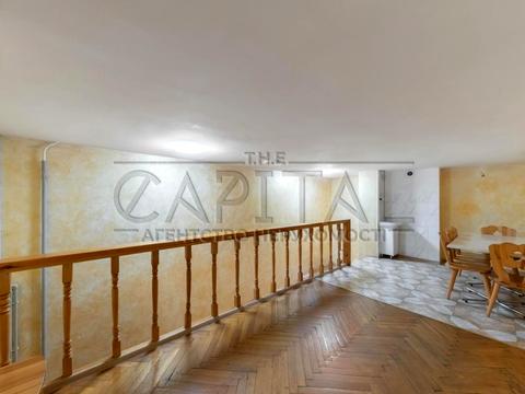 комерційна за адресою Антоновича вул. (Горького), 122