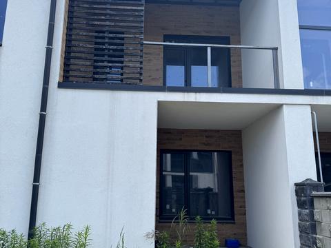 будинок за адресою героів крут