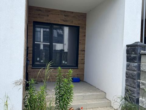 будинок за адресою героів крут