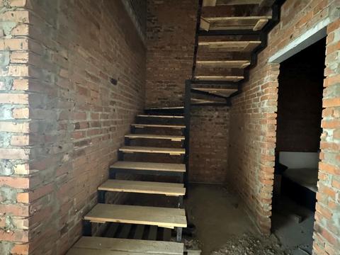 будинок за адресою героів крут