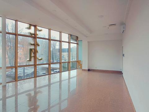 коммерческая по адресу Пирогова, 23Б