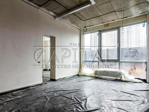 комерційна за адресою Левка Лук'яненка вул. (Маршала Тимошенка), 999