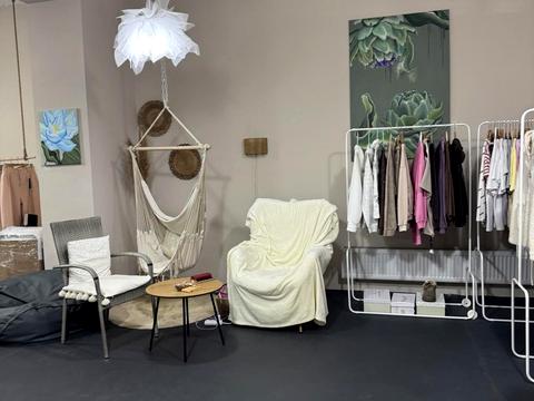 комерційна за адресою Левка Лук'яненка вул. (Маршала Тимошенка), 21к4