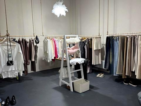 комерційна за адресою Левка Лук'яненка вул. (Маршала Тимошенка), 21к4