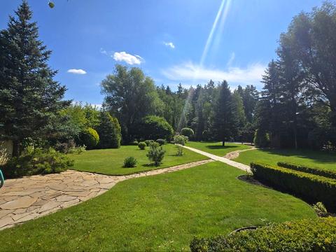 будинок за адресою Лісна