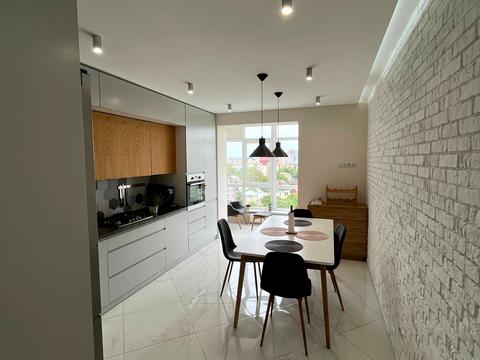 квартира по адресу Высочана ул., 18/1