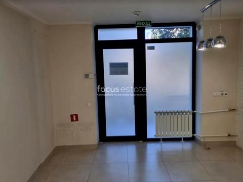 коммерческая по адресу Николая Михновского бульв. (Дружбы Народов), 32