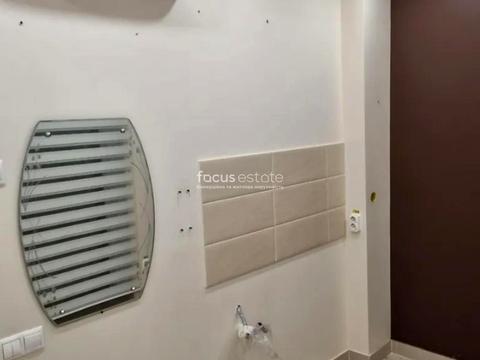 коммерческая по адресу Николая Михновского бульв. (Дружбы Народов), 32