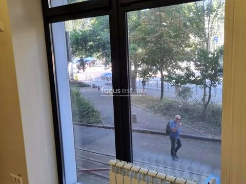 коммерческая по адресу Николая Михновского бульв. (Дружбы Народов), 32