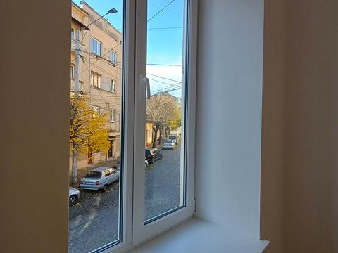 квартира за адресою вул.Б. Хмельницького, 12