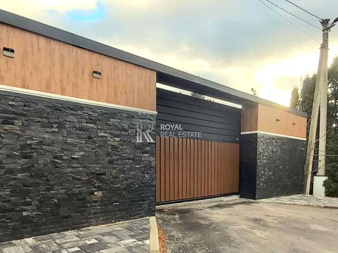 дом по адресу Стежки ул.