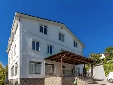 коммерческая по адресу Лауреатская ул., 8