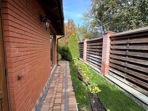 будинок за адресою пров.Славетний, 4