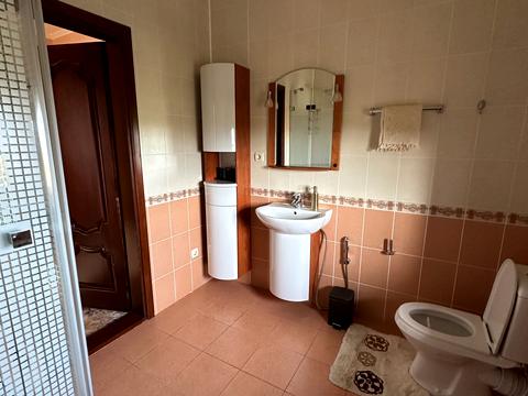 будинок за адресою пров.Славетний, 4