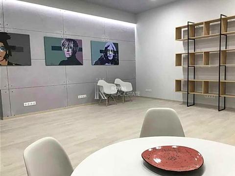 комерційна за адресою Тарасівська вул., 1б