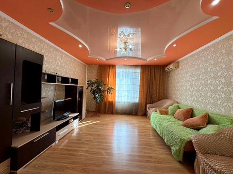 квартира за адресою Зарічанська вул., 11л