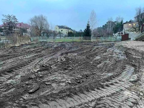 участок по адресу 