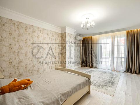 будинок за адресою Молодіжна вул.