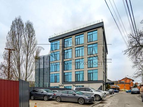 комерційна за адресою Редутна вул., 60