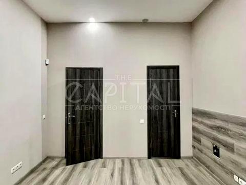 комерційна за адресою Михайлівська вул., 24-А