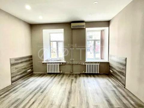 комерційна за адресою Михайлівська вул., 24-А