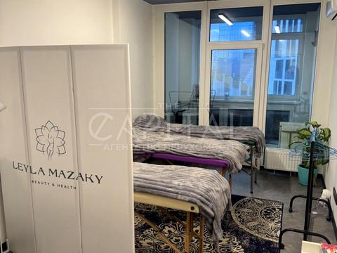 комерційна за адресою Берестейський просп. (Перемоги), 4