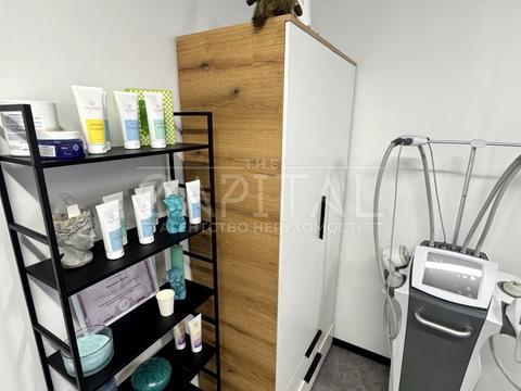 комерційна за адресою Берестейський просп. (Перемоги), 4