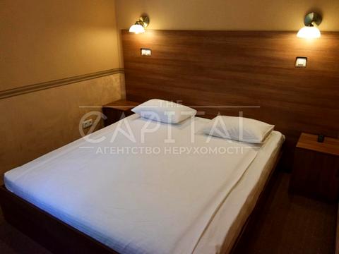 комерційна за адресою Берестейське шосе (Брест-Литовське), 10