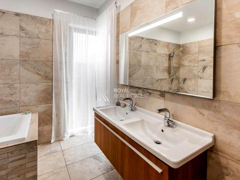 будинок за адресою 126-та Садова вул.