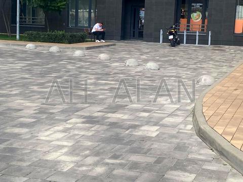 комерційна за адресою Дніпровська набережна вул., 16-Г