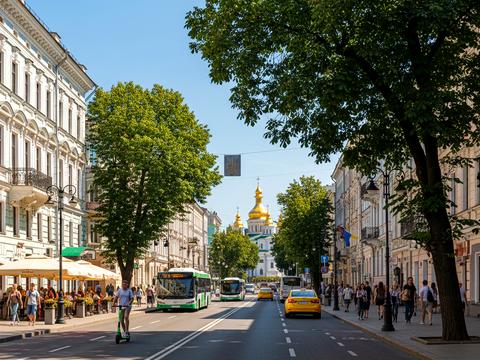 комерційна за адресою Володимирська вул., 51/53