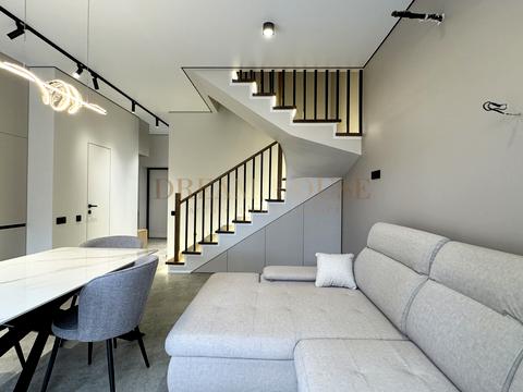 будинок за адресою Сім'ї Шкарівських вул.