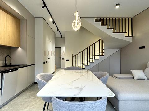 будинок за адресою Сім'ї Шкарівських вул.