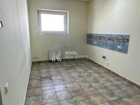 комерційна за адресою Володимирська вул., 101 к1